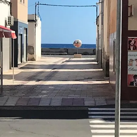 Casa Veronica 7 Atico Apartment *